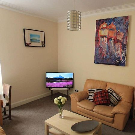 Entire Apartment In Edinburgh Exterior foto