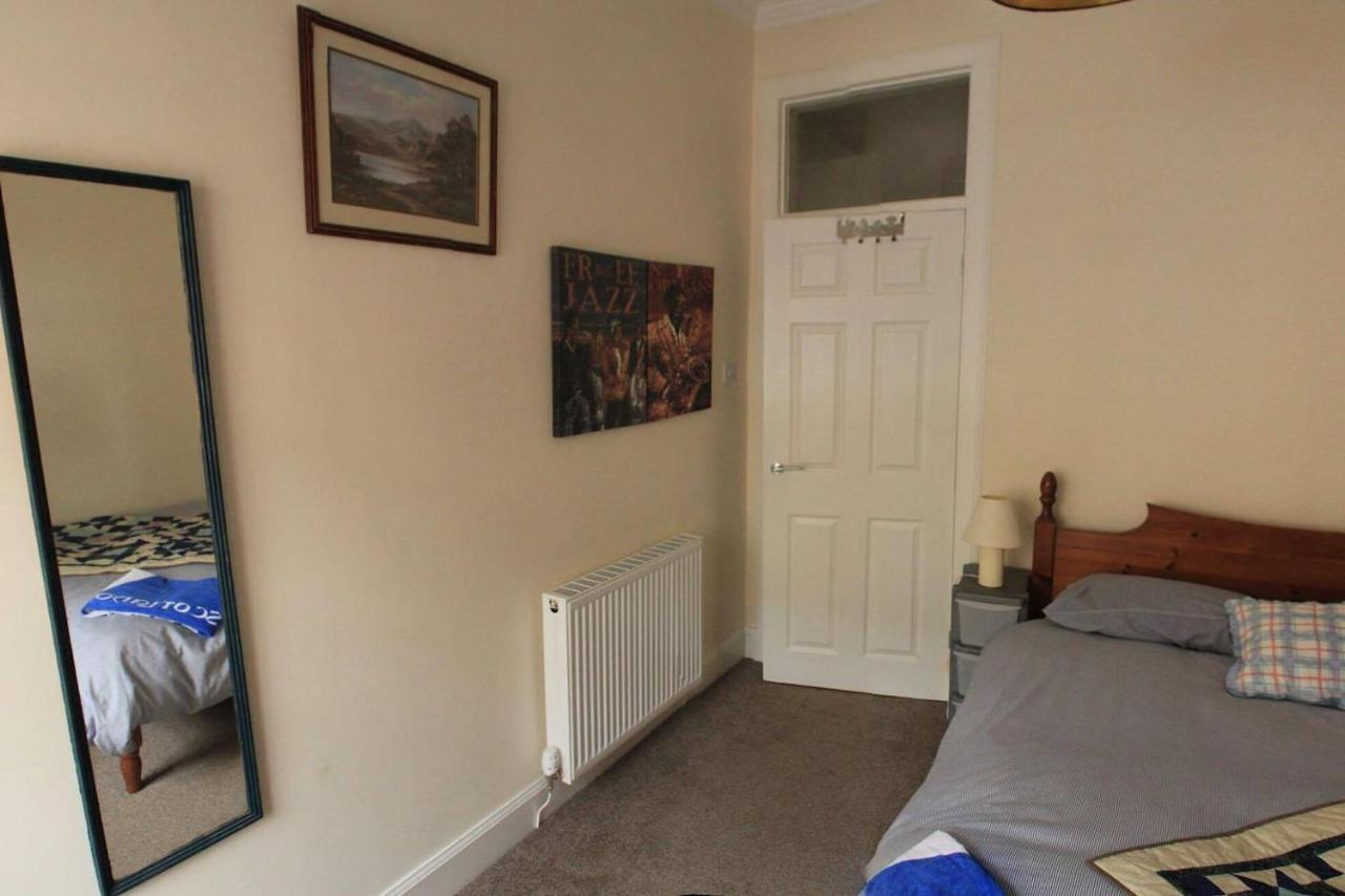 Entire Apartment In Edinburgh Exterior foto